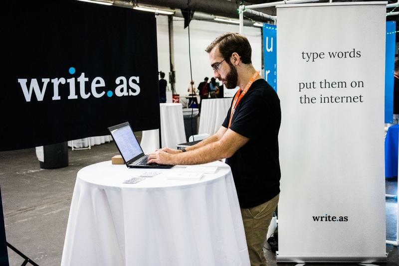 Matt Demoing Write.as on elementary OS at TechDay NY